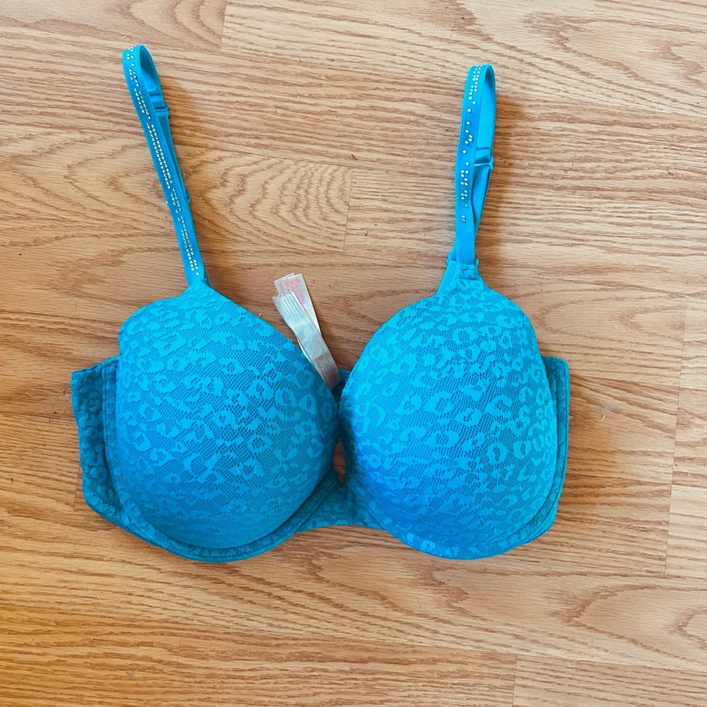 VS Punk Blue Lace Cheetah Bra sz 34DD